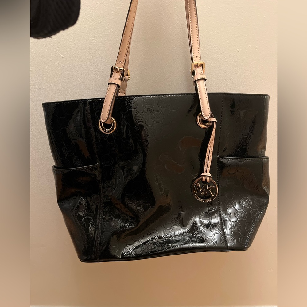 MICHAEL KORS black patent leather tote/large purse